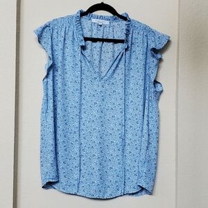 Sweet Rain Light Blue Floral Flutter-Sleeve Blouse
